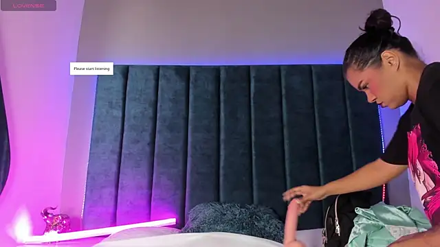 Carolina Evanss online show from 11, 3, 2026