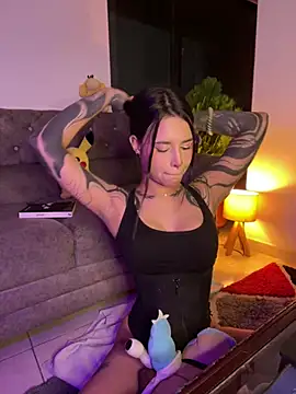 alessia iris19 online show from 25, 1, 2025