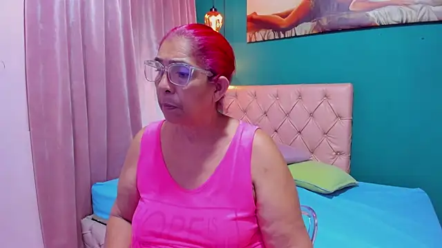 renata milf  online show from 11, 1, 2026