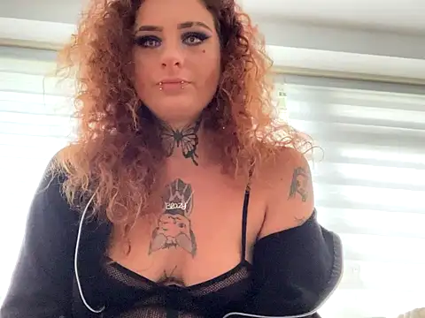 BlazyKitsune- online show from 3, 10, 2025