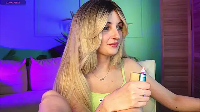 Snapshot of Katty_Lights chatting on 11, 9, 2025 Katty Lights online show from 11, 9, 2025