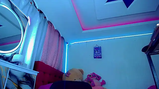 TiffanyMackensyy online show from 5, 6, 2026