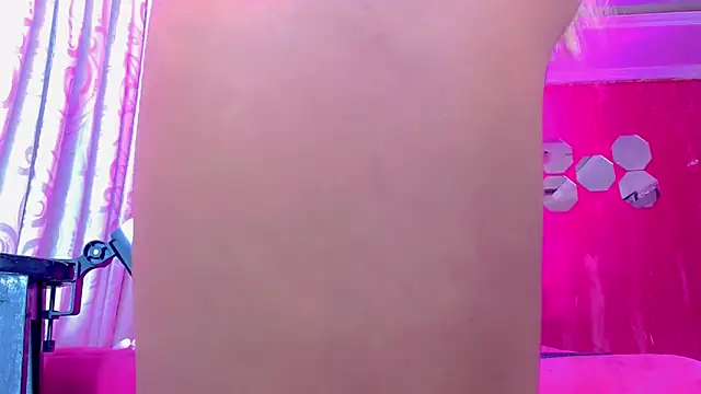 TiffanyMackensyy online show from 29, 3, 2026