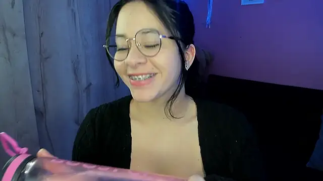 agnes 213 online show from 18, 11, 2025