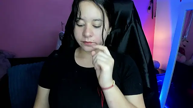 agnes 213 online show from 18, 10, 2025