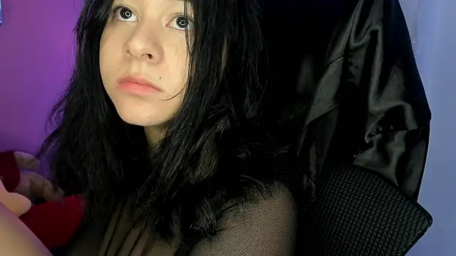 agnes 213 online show from 23, 10, 2025