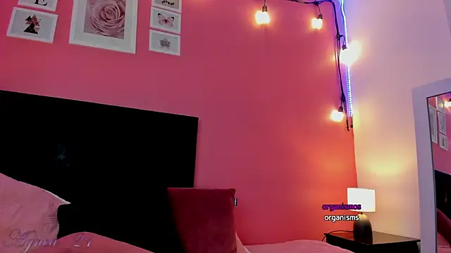 agnes 213 online show from 16, 3, 2025