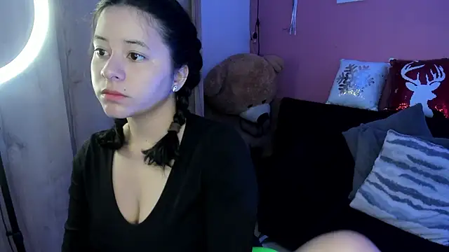 agnes 213 online show from 24, 11, 2025