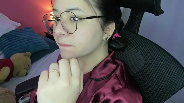 agnes 213 online show from 22, 9, 2025