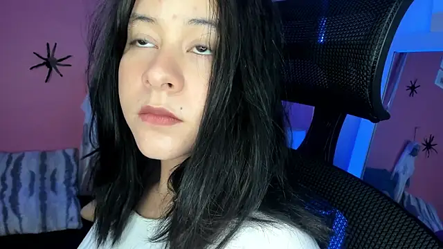 agnes 213 online show from 30, 10, 2025