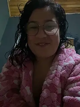 Lia mar moon online show from 24, 2, 2026