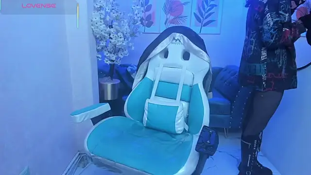 Theia moon online show from 17, 10, 2025