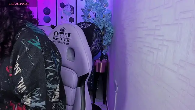 Theia moon online show from 8, 10, 2025