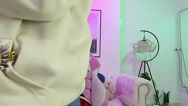 Theia moon online show from 24, 2, 2025