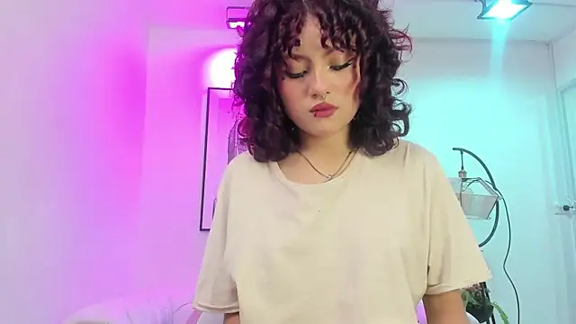 Theia moon online show from 18, 3, 2025