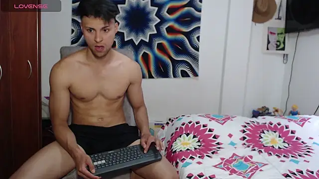 AshleyandTyler online show from 26, 1, 2025