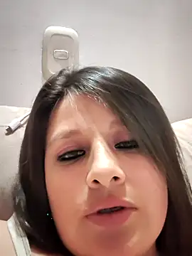 Neve Collins online show from 10, 10, 2025