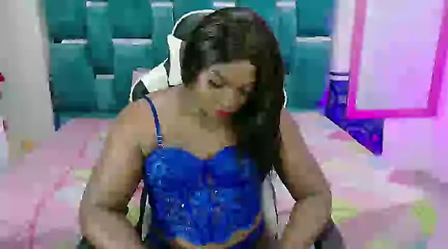 LuisaHottxx online show from 20, 2, 2025