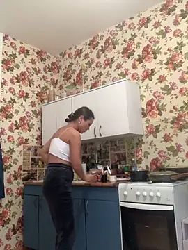 MiraMiss online show from 11, 4, 2026