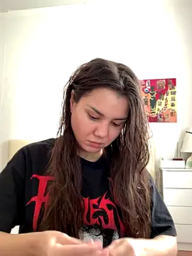 MiraMiss online show from 12, 10, 2025