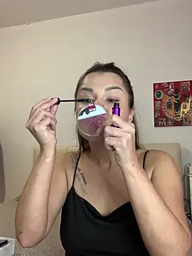 MiraMiss online show from 1, 10, 2025