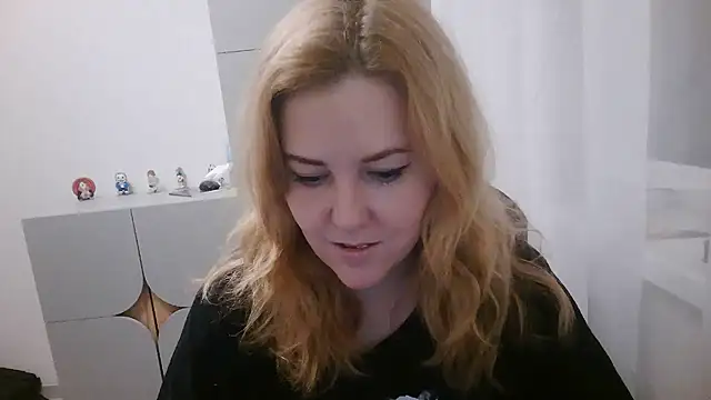 Snapshot of Lorri_Adelle chatting on 30, 12, 2024 Lorri Adelle online show from 30, 12, 2024