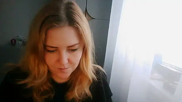 Snapshot of Lorri_Adelle chatting on 8, 1, 2025 Lorri Adelle online show from 8, 1, 2025