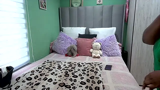 SexyEbony37X online show from 23, 4, 2026