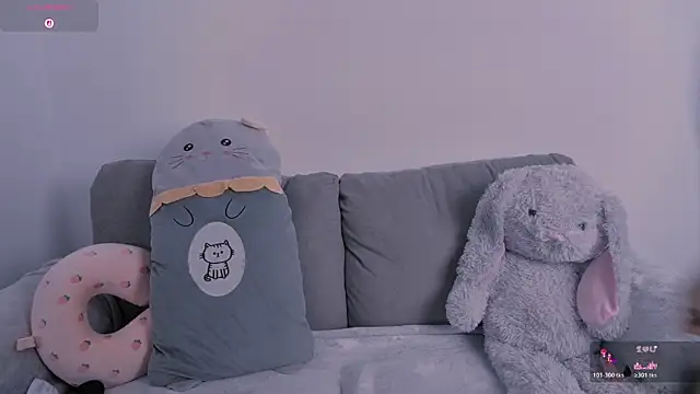 petite paola online show from 6, 5, 2026