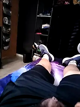 Snapshot of Alee3xxx chatting on 30, 10, 2025 Alee3xxx online show from 30, 10, 2025