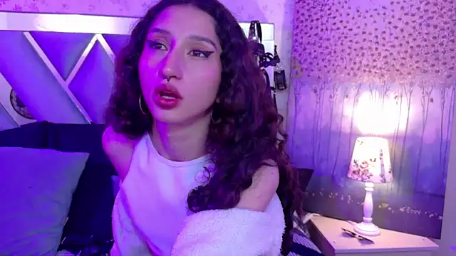 Queenjenn   online show from 22, 4, 2026