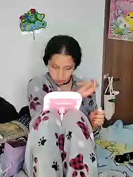 Snapshot of Queenjenn__ chatting on 17, 5, 2026 Queenjenn online show from 17, 5, 2026