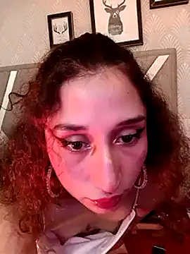 Queenjenn   online show from 16, 2, 2025