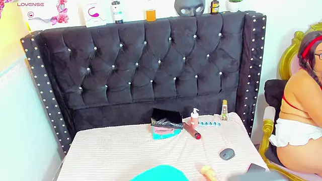 SarayMoorex  online show from 11, 3, 2025