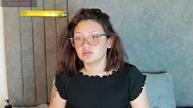 shopia anderson  online show from 2, 12, 2024