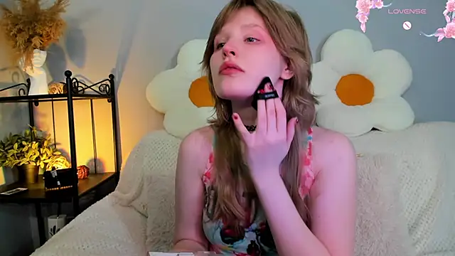 EvaStevs online show from 16, 2, 2025