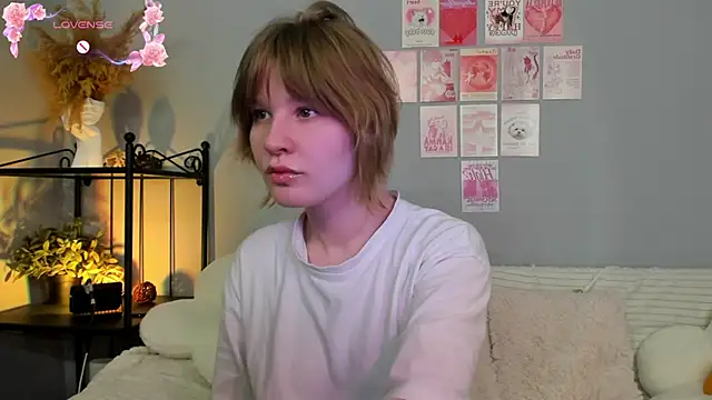 EvaStevs online show from 9, 3, 2025