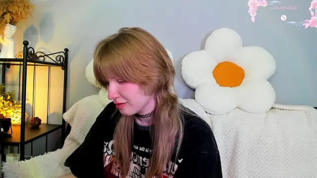 EvaStevs online show from 16, 2, 2025