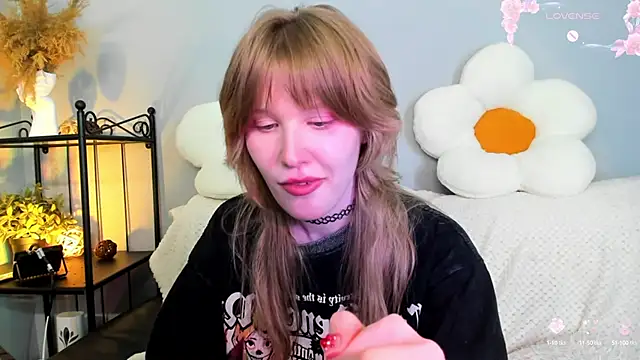 EvaStevs online show from 16, 2, 2025