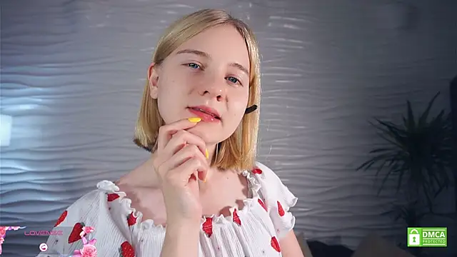 OdelinaFicken online show from 23, 10, 2025