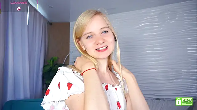 OdelinaFicken online show from 9, 9, 2025