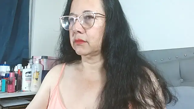 maturepriscila online show from 6, 1, 2026