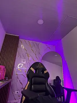 Snapshot of Tiffanny chatting on 28, 2, 2026 Tiffanny online show from 28, 2, 2026