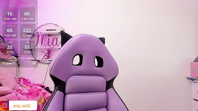 Snapshot of mia_johns_ chatting on 11, 2, 2026 mia johns online show from 11, 2, 2026