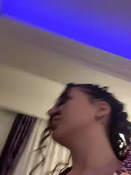 lissa yasemin online show from 14, 2, 2025