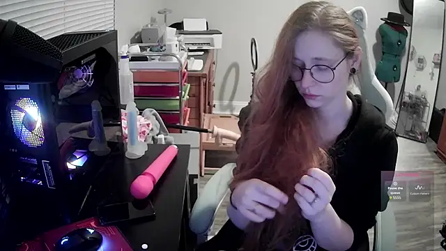 Snapshot of LilyFoxxx chatting on 9, 2, 2026 LilyFoxxx online show from 9, 2, 2026