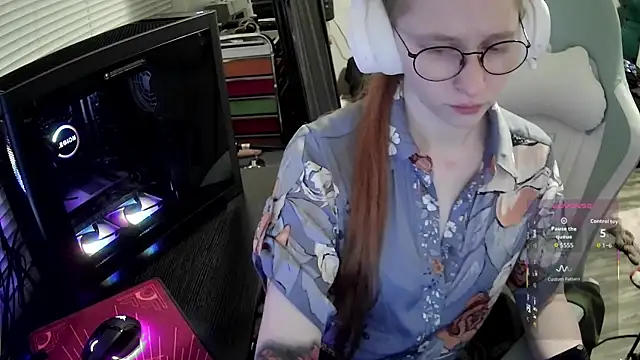 LilyFoxxx online show from 26, 7, 2026