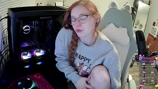 Snapshot of LilyFoxxx chatting on 19, 10, 2025 LilyFoxxx online show from 19, 10, 2025