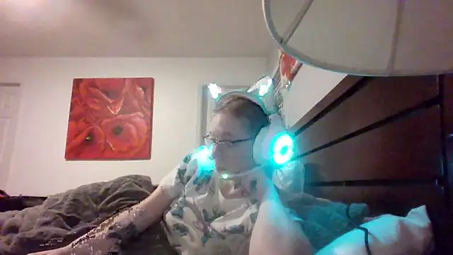 Snapshot of LilyFoxxx chatting on 14, 11, 2025 LilyFoxxx online show from 14, 11, 2025