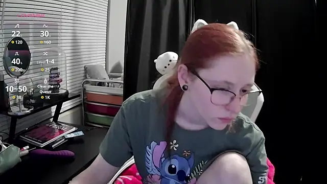 Snapshot of LilyFoxxx chatting on 24, 2, 2025 LilyFoxxx online show from 24, 2, 2025